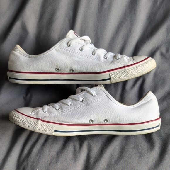 Converse White and Red Low-Top Sneakers Canvas - Picture 4 of 7